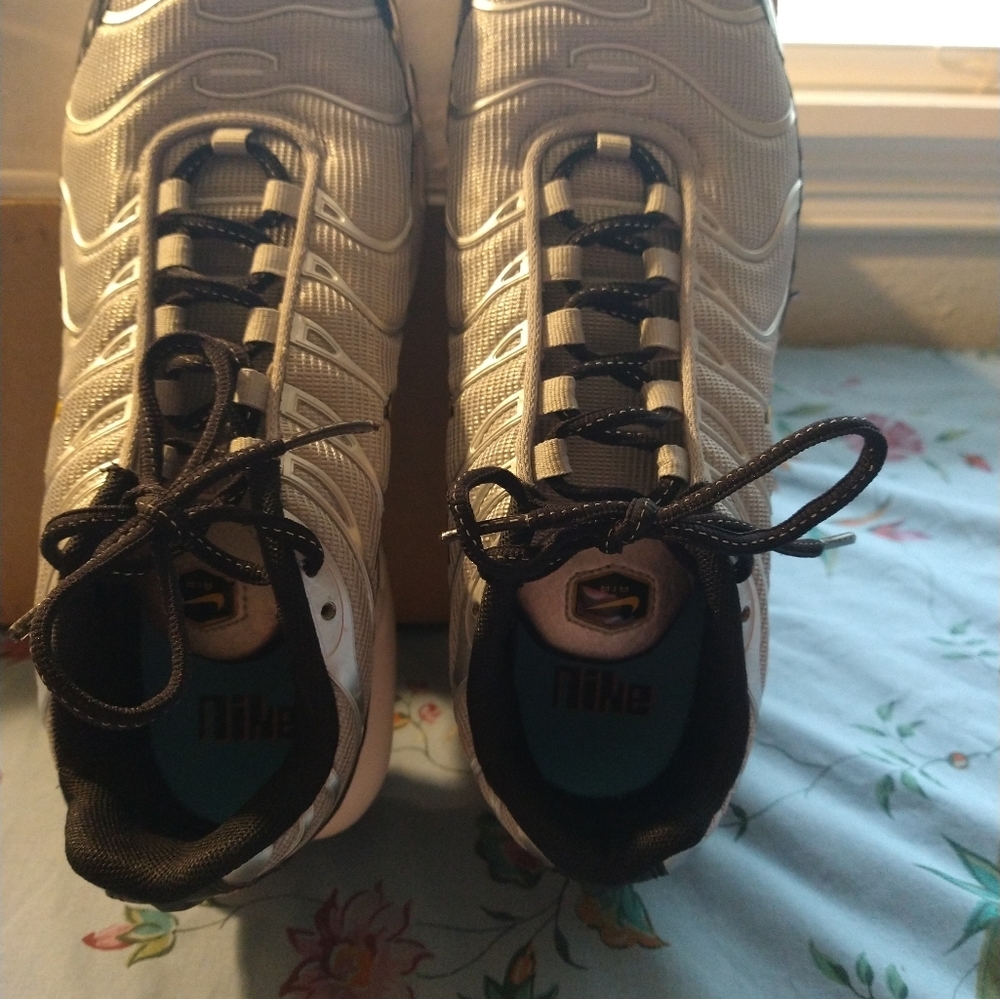 Nike shoes
